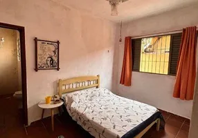 Foto 1 de Casa com 2 Quartos à venda, 66m² em Vilamar, Praia Grande