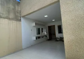 Foto 1 de Casa com 3 Quartos à venda, 159m² em Anizio Amancio de Oliveira, Itabaiana