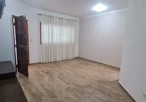 Foto 1 de Sobrado com 3 Quartos à venda, 150m² em Vila Assuncao, Santo André