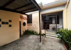 Foto 1 de Casa com 3 Quartos à venda, 372m² em São Geraldo, Porto Alegre