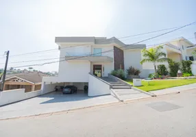 Foto 1 de Casa de Condomínio com 4 Quartos à venda, 445m² em Granja Viana, Cotia