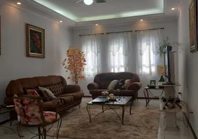 Foto 1 de Casa com 4 Quartos à venda, 180m² em Jardim do Trevo, Campinas