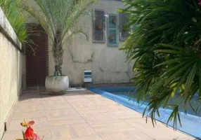 Foto 1 de Casa com 3 Quartos à venda, 90m² em Vila Voturua, São Vicente