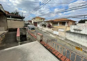 Foto 1 de Casa com 3 Quartos à venda, 97m² em Bonfim, Belo Horizonte