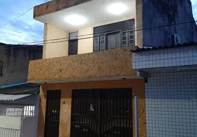 Foto 1 de Casa com 3 Quartos à venda, 210m² em Alecrim, Natal