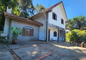 Foto 1 de Casa com 5 Quartos à venda, 190m² em Panorama, Teresópolis