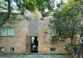 Foto 1 de Casa com 4 Quartos à venda, 340m² em Jardim Guedala, São Paulo