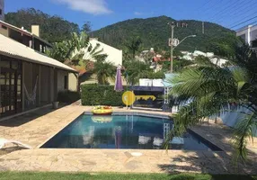 Foto 1 de Casa com 3 Quartos à venda, 450m² em Fazenda, Itajaí
