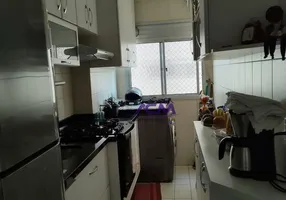 Foto 1 de Apartamento com 2 Quartos à venda, 48m² em Jardim Ester Yolanda, São Paulo