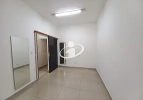 Foto 1 de Sala Comercial para alugar, 10m² em Centro, Uberlândia