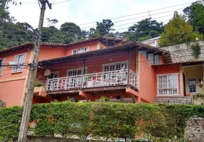 Foto 1 de Casa com 4 Quartos à venda, 240m² em Barra do Imbuí, Teresópolis
