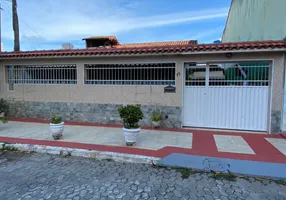 Foto 1 de Casa com 3 Quartos à venda, 180m² em Ilha dos Bentos, Vila Velha