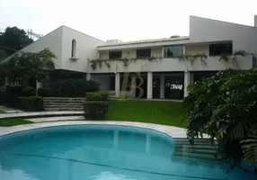 Foto 1 de Casa com 5 Quartos para venda ou aluguel, 711m² em Jardim Guedala, São Paulo