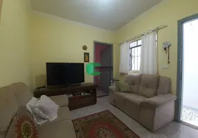 Foto 1 de Casa com 2 Quartos à venda, 88m² em Vila Pires, Santo André