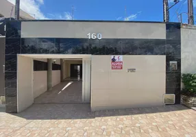 Foto 1 de Casa com 3 Quartos para alugar, 100m² em Coaçu, Fortaleza