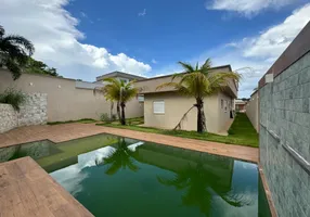 Foto 1 de Casa de Condomínio com 4 Quartos à venda, 340m² em Condomínio do Lago, Goiânia