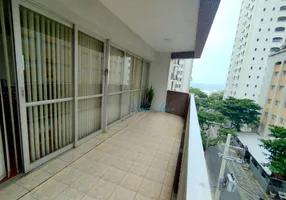 Foto 1 de Apartamento com 3 Quartos à venda, 140m² em Praia das Pitangueiras, Guarujá