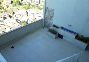 Foto 1 de Casa de Condomínio com 3 Quartos à venda, 300m² em Jardim Suíça, Volta Redonda
