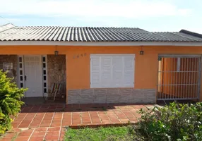 Foto 1 de Casa com 2 Quartos à venda, 119m² em Fiuza, Viamão