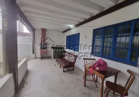 Foto 1 de Casa com 2 Quartos à venda, 250m² em Balneário Maracanã, Praia Grande