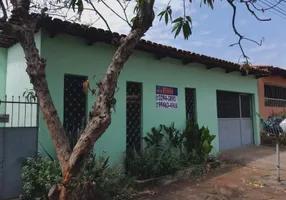 Foto 1 de Casa com 4 Quartos à venda, 180m² em Vila Itatiaia, Goiânia
