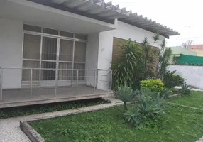 Foto 1 de Casa com 3 Quartos à venda, 435m² em Parque Turf Club, Campos dos Goytacazes