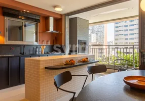 Foto 1 de Apartamento com 2 Quartos à venda, 107m² em Centro, Curitiba