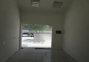 Foto 1 de Ponto Comercial para alugar, 28m² em Dionísio Torres, Fortaleza