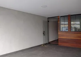 Foto 1 de Casa com 3 Quartos à venda, 190m² em Aeroporto, Londrina
