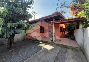 Foto 1 de Casa com 2 Quartos para alugar, 131m² em Rio Tavares, Florianópolis