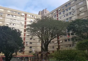 Foto 1 de Apartamento com 2 Quartos à venda, 52m² em Azenha, Porto Alegre
