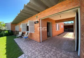 Foto 1 de Casa com 5 Quartos à venda, 335m² em Centro, Cidreira