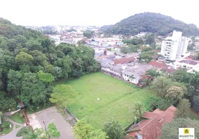 Foto 1 de Lote/Terreno à venda, 3008m² em Centro, Joinville