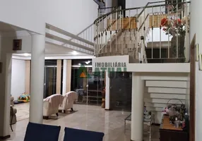 Foto 1 de Casa com 4 Quartos à venda, 325m² em Mediterrâneo, Londrina
