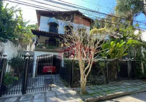 Foto 1 de Casa de Condomínio com 4 Quartos à venda, 300m² em Charitas, Niterói