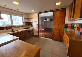 Foto 1 de Apartamento com 2 Quartos para alugar, 138m² em Itaim Bibi, São Paulo