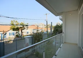 Foto 1 de Casa com 3 Quartos à venda, 262m² em Jardim Lindóia, Porto Alegre