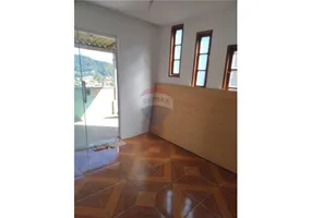 Foto 1 de Casa com 3 Quartos à venda, 387m² em Fazendinha, Teresópolis