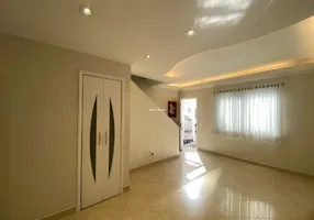 Foto 1 de Casa de Condomínio com 3 Quartos à venda, 108m² em Vila Bertioga, São Paulo