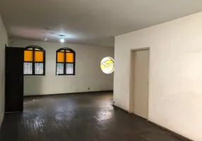 Foto 1 de Casa com 4 Quartos à venda, 187m² em Santa Rosa, Belo Horizonte