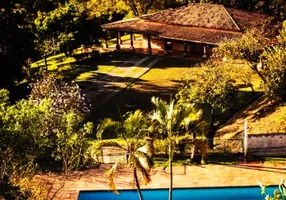 Foto 1 de Fazenda/Sítio com 5 Quartos para alugar, 920m² em Jardim Josane, Sorocaba