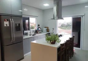 Foto 1 de Casa com 3 Quartos à venda, 200m² em Nossa Senhora do Ö, São Paulo