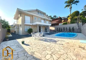 Foto 1 de Casa de Condomínio com 5 Quartos à venda, 388m² em Glória, Joinville