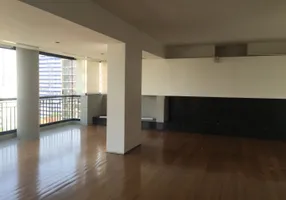 Foto 1 de Apartamento com 3 Quartos à venda, 215m² em Sumaré, São Paulo