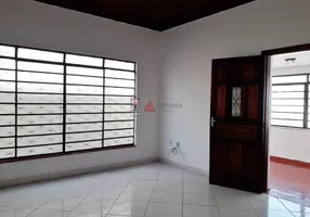 Foto 1 de Casa com 3 Quartos à venda, 180m² em Centro, Pindamonhangaba