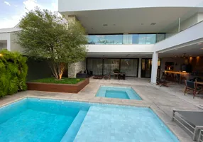 Foto 1 de Casa de Condomínio com 4 Quartos à venda, 850m² em Barra da Tijuca, Rio de Janeiro