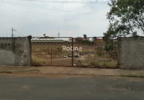 Foto 1 de Lote/Terreno para alugar, 700m² em Laranjeiras, Uberlândia