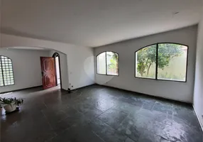 Foto 1 de Casa com 3 Quartos para venda ou aluguel, 300m² em Socorro, São Paulo