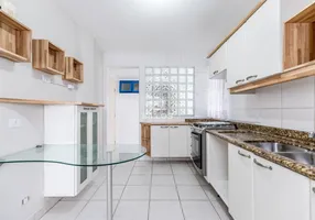 Foto 1 de Apartamento com 3 Quartos para alugar, 111m² em Cabral, Curitiba
