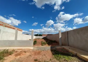 Foto 1 de Lote/Terreno à venda, 310m² em Taguatinga Norte, Brasília